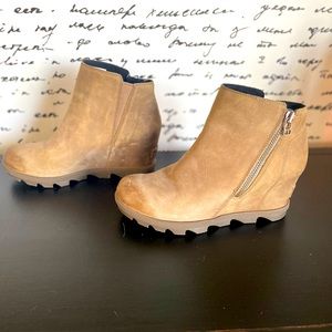 Sorel brand wedge boots